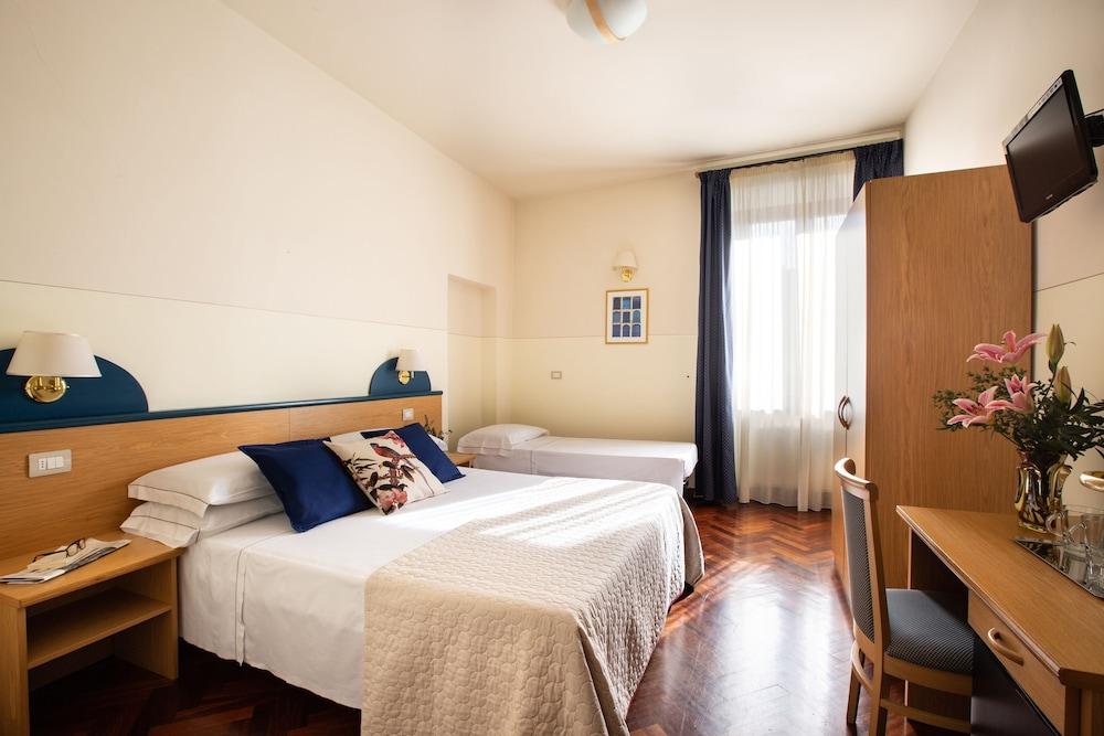 Aramis Rooms Firenze Esterno foto