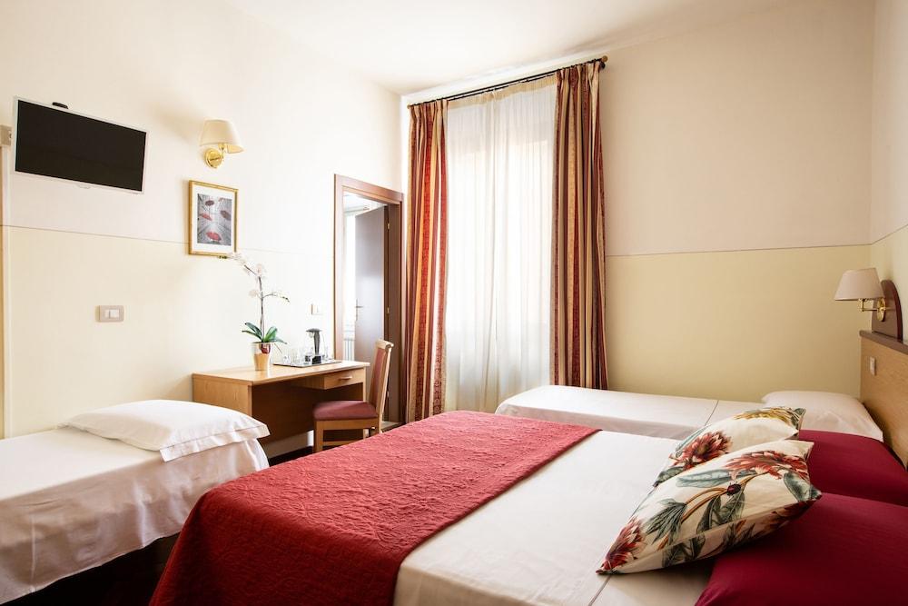 Aramis Rooms Firenze Esterno foto